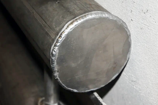 Заглушка металлическая 108 мм