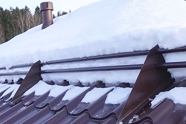 Снегозадержатель трубчатый Стандарт - 3м.jpg