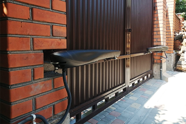 Привод ALUTECH AMBO AM - 5000KIT для распашных ворот.png