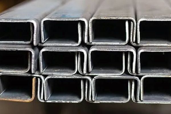 Швеллер стальной гнутый 120х50х6 6 метров