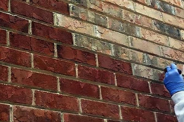 Чем красить заборы