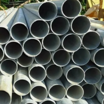 Электросварные оцинкованные трубы 133х4 мм 3,9 м