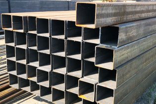 Столб для забора 80х80х3 мм 3 м